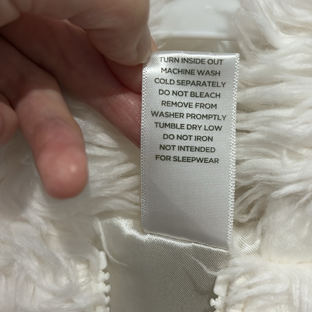 Gymboree Ivory Faux Fur Vest kids size L - Picture 4 of 6